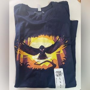 TeeTurtle Navy Blue Soaring Eagle Hawk Graphic T-shirt, L